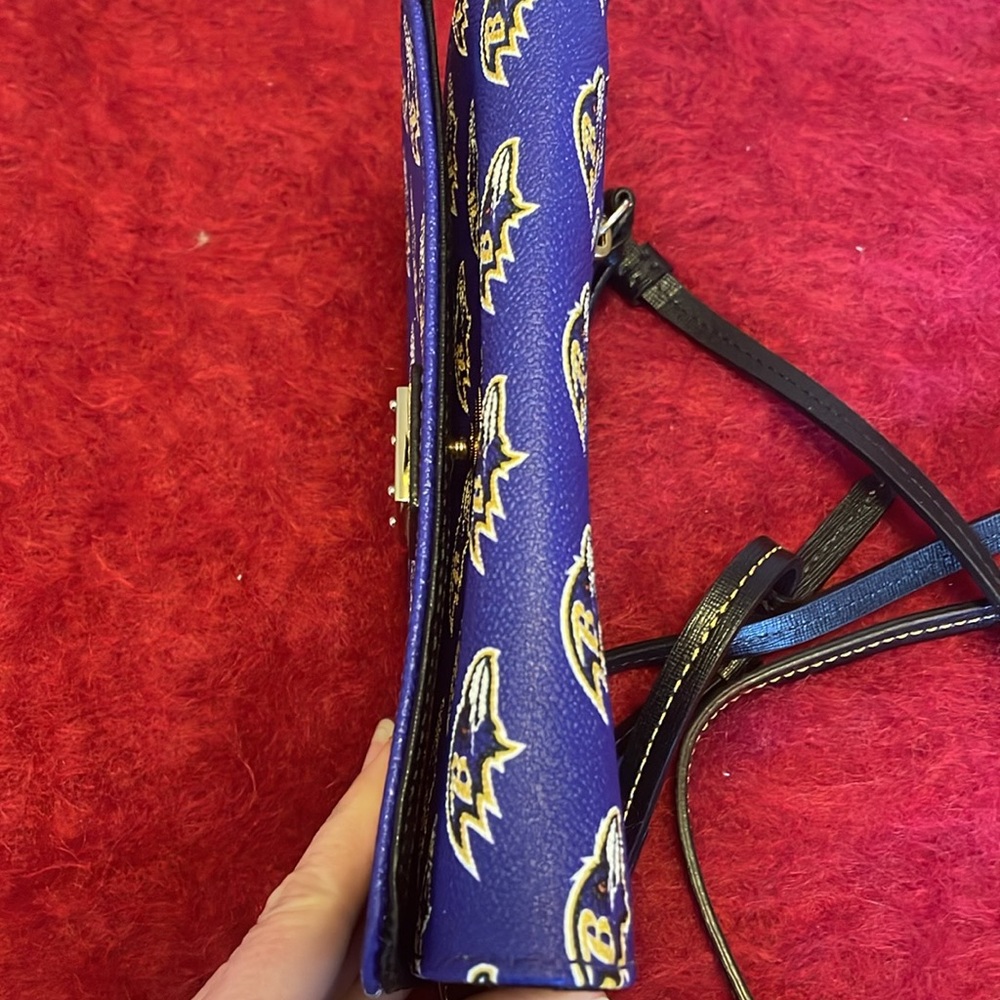 DOONEY & BOURKE NFL DAPHNE RAVENS LOGO WALLET CROSSBODY BAG CLUTCH PURPLE BLUE - Picture 9 of 15